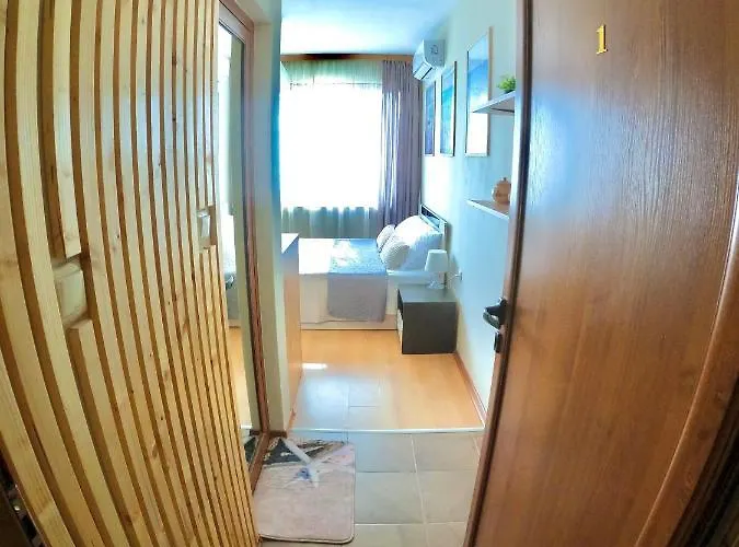 Sunset Yavorov דירה פומורי